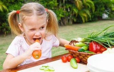Специалисты назвали самые полезные продукты для детского организма