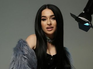 Співачка FIЇNKA приголомшила своїми доходами та скільки грошей їй приніс хіт 