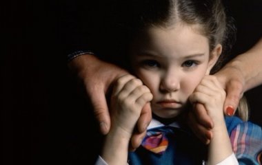5 родительских фраз, которые мешают ребенку завести друзей 