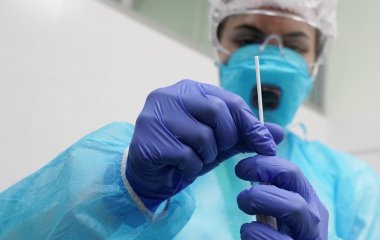 Доктор Комаровський розповів про причини хибнонегативних ПЛР-тестів