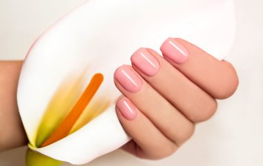 Как избавиться от пожелтения ногтей: советы экспертов