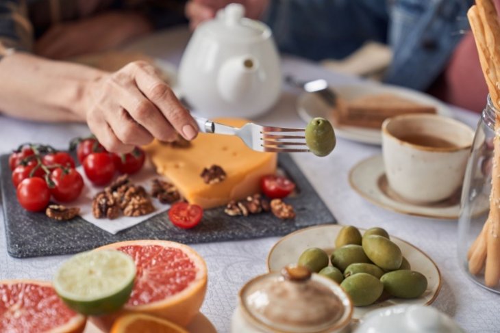 Какие продукты снижают приступы мигрени: новое исследование ученых