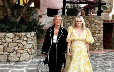 Ребел Уилсон отправилась на отдых со своей девушкой