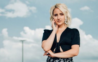 Одна цитата Захара Прилепина о том, что ждут женщины от мужчин вместо денег