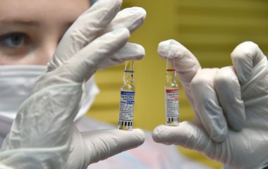 У вакцинованих людей виявили стійкий імунітет проти омікрону