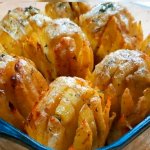 Битый картофель в духовке: ароматное блюдо для всей семьи