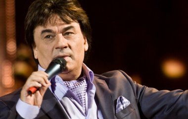 У дочери Александра Серова украли телефон