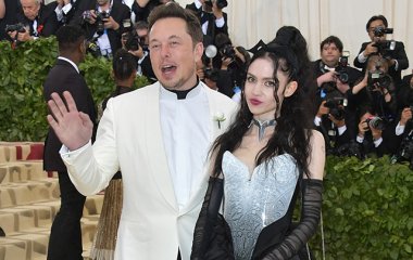 Граймс пожаловалась на травлю из-за отношений с Илоном Маском 