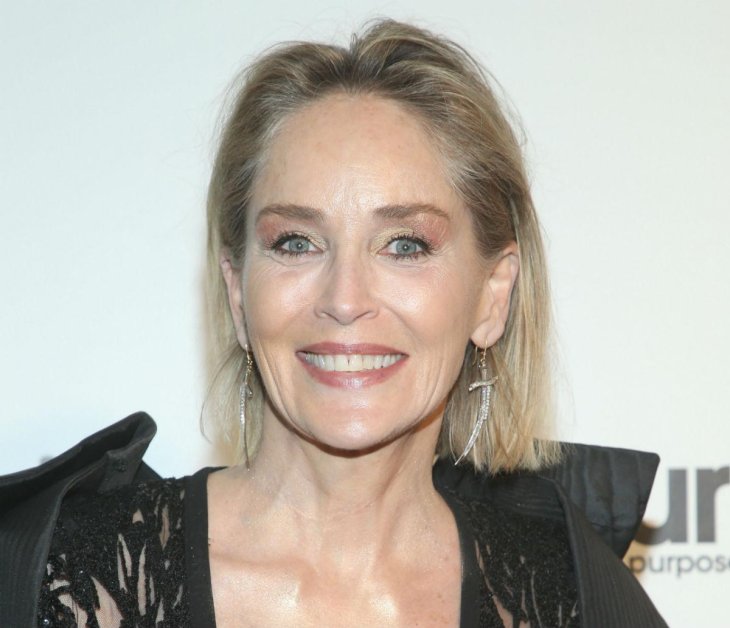 Хирург увеличил Грудь Шэрон стоун без её ведома