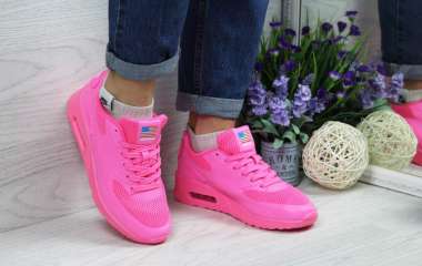 Модная женская спортивная обувь розового цвета, фото
