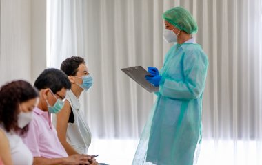 7 звичок, які підвищують ваш ризик заразитися застудою чи грипом