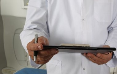 Підліток забув рідну мову після операції на коліні: як феномен пояснюють лікарі