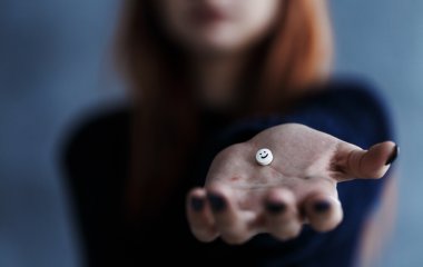 Вчені розробляють таблетку від самотності