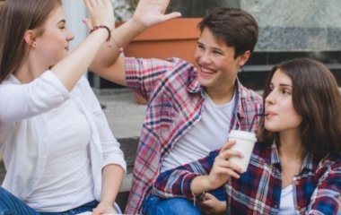 Підлітковий вік: як батькам пережити 