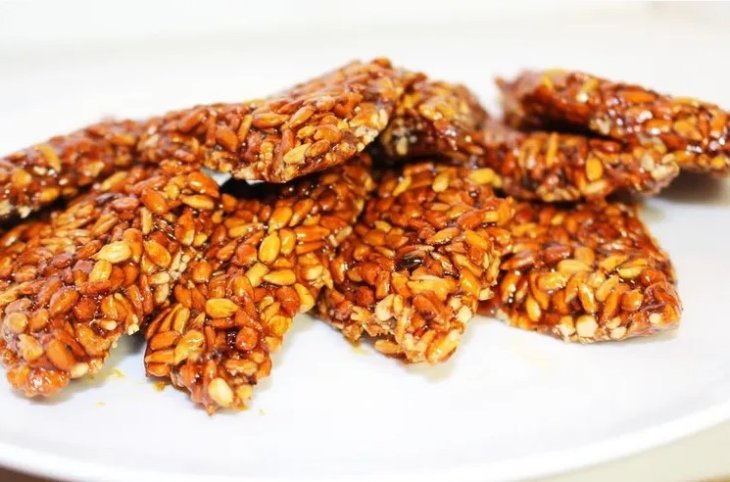 Как сделать хрустящие домашние козинаки: простой рецепт