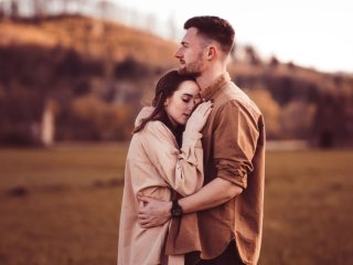 Кохання або контроль: 7 насторожуючих моментів у відносинах