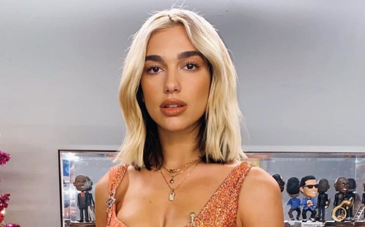 Дуа Липа и Каролин Даур носят одинаковые костюмы