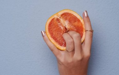 Мастурбация пальцами: как привести себя к экстазу