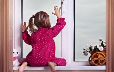 7 вещей в доме, которые нужно спрятать от маленьких детей