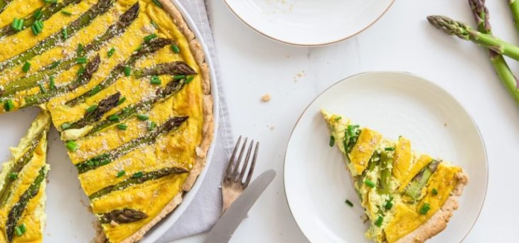 Рецепт нежного творожного пирога со спаржей