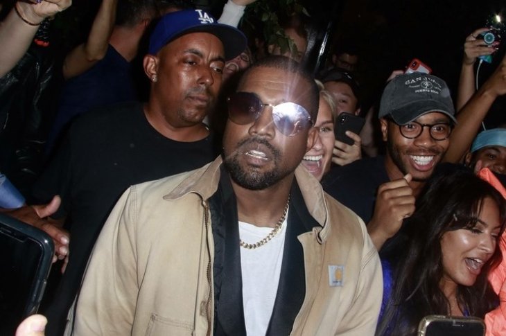 Поставил точку: Канье Уэст отписался от Ким Кардашьян в Instagram