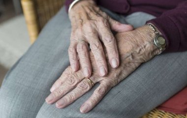 Ученые назвали простой способ замедлить старение кожи