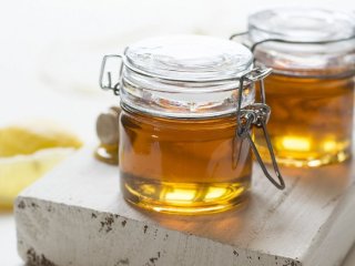 Може спровокувати проблеми для організму: кому не можна їсти мед