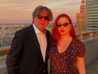Остап Ступка після тривалої тиші показався з молодшою на 35 років коханою