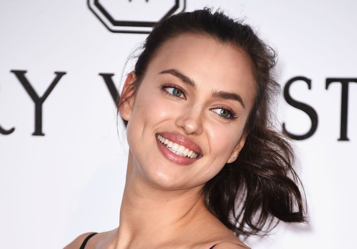 Ирина Шейк и Селин Дион примерили одинаковые золотые боди