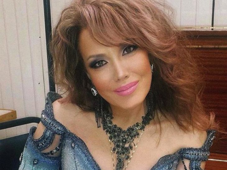 Певица Азиза получила предложение руки и сердца 