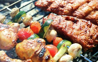 Онколог розповів, як приготування продуктів впливає на розвиток раку
