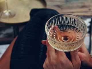 Що відбудеться з вашим організмом, якщо ви будете щодня випивати келих шампанського