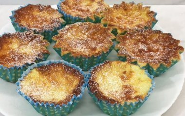 Лучше сырников: невероятно простой рецепт творожных кексов