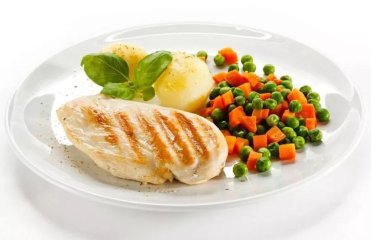 Для пресу та біцепсів: 5 продуктів, незамінних для активного росту м'язів