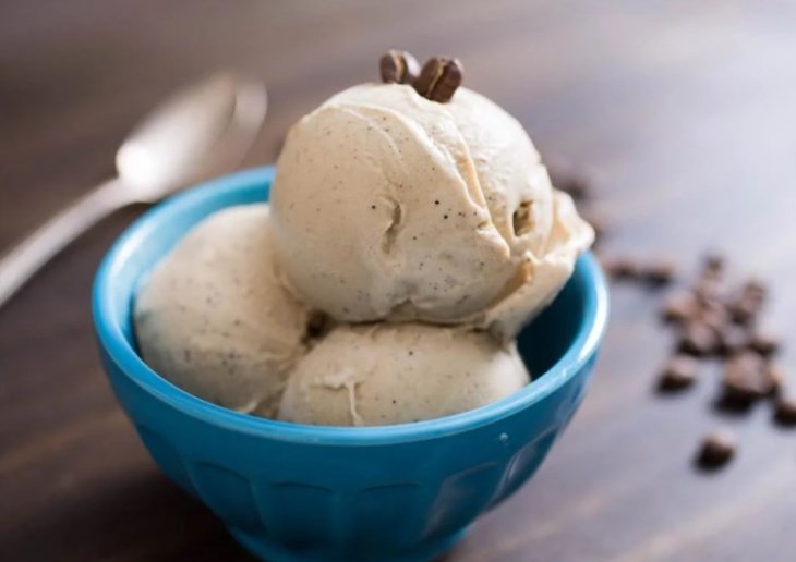 Как приготовить домашнее мороженное без мороженицы