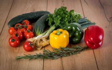 Ученые объяснили, какие овощи и ягоды помогают бороться с раком