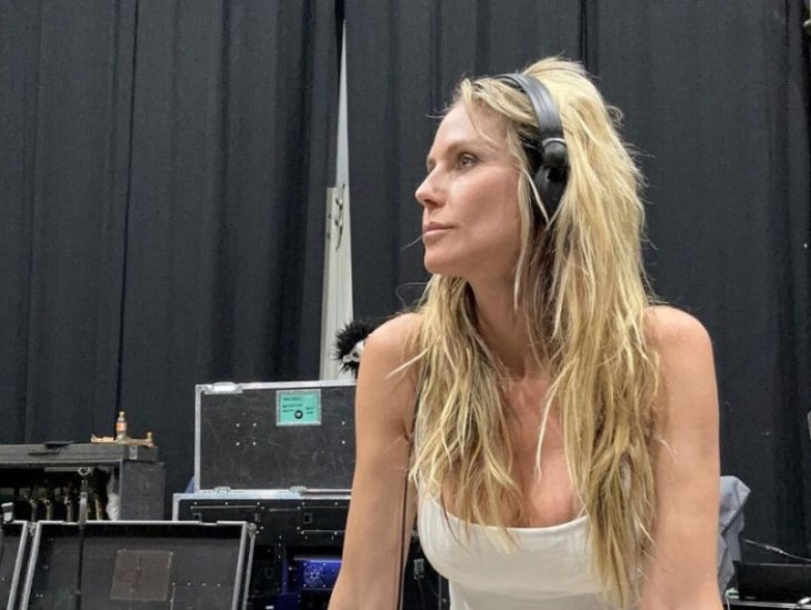 50-летняя Клум выложила в сеть фото в эктремально маленьком бикини