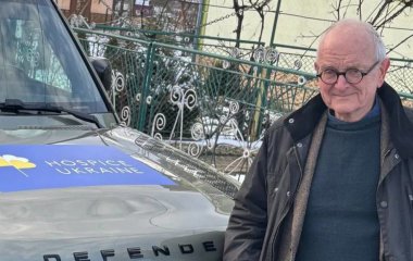 Британський нейрохірург зізнався, чи намагалися українські пацієнти дати йому хабар