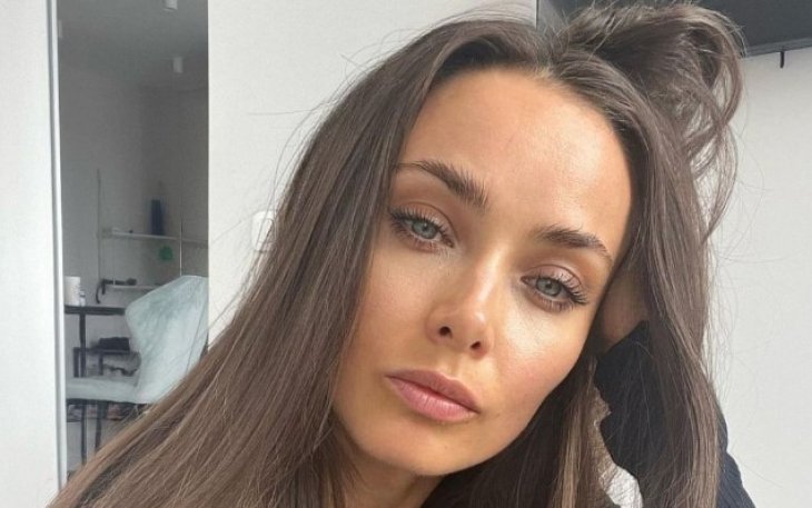 Ксения Мишина попала в больницу и показалась под капельницей