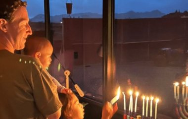 Марк Цукерберг показал трогательный кадр с дочерьми (фото)