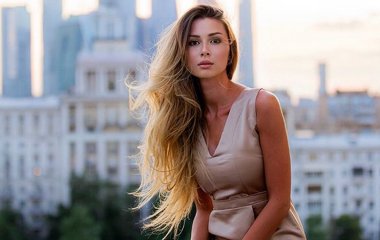 Анна Заворотнюк показала новую московскую квартиру