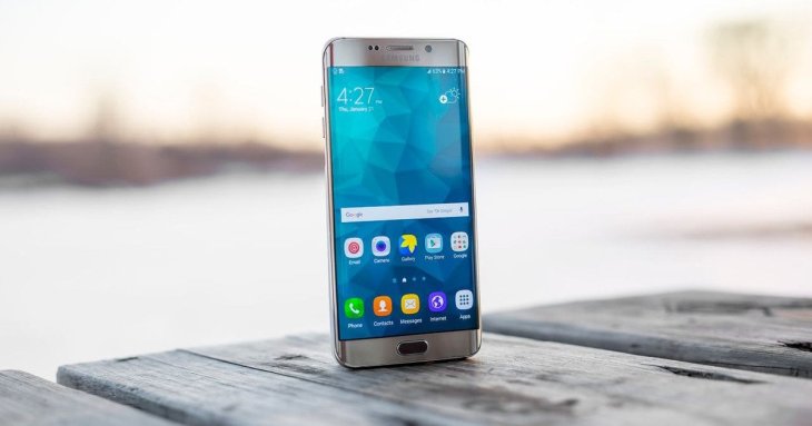 Хлопець вимкнув AICore на Samsung: ось що сталося і чому це може знадобитися і вам
