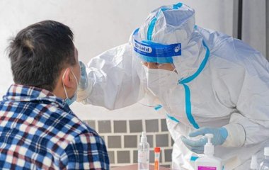 Лікар назвав пробудження з болем у горлі симптомом раку