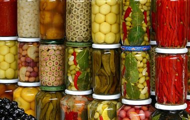 Кришки на консервації більше не ржавітимуть: ось що треба зробити