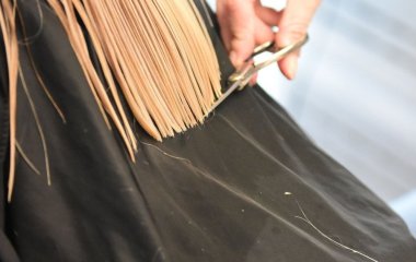 Ці стрижки роблять тонке волосся ще рідшим і додають віку: п’ять невдалих варіантів
