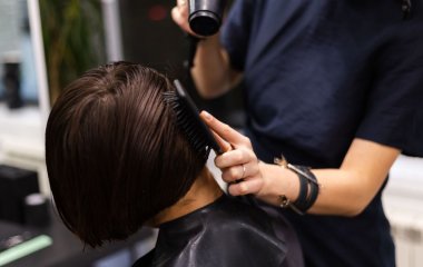 Каскад і піксі вже не в моді: три стильні стрижки, які стануть хітами 2025 року