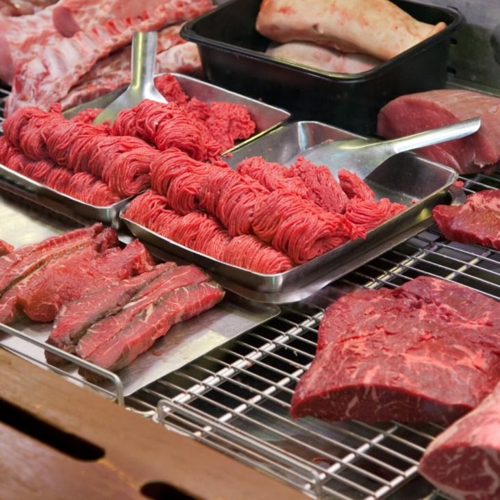 Врач назвал продукты-провокаторы рака толстой кишки