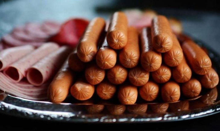 Медики назвали продукты, которые нельзя употреблять перед сном