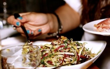 Названо небезпечні продукти, які не варто вживати на вечерю