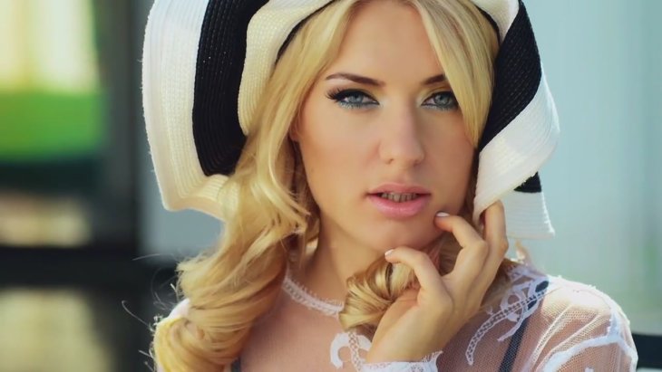 Ольга Горбачева поделилась лайфхаком по макияжу